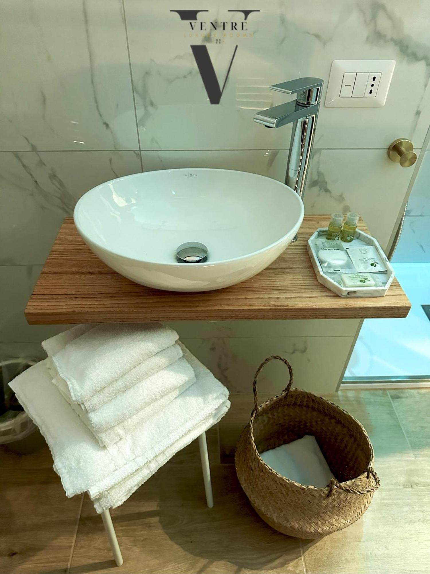 Ventre Luxury Rooms Naples Luaran gambar